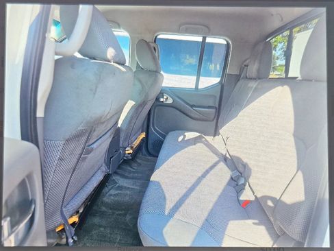 Used 2016 Nissan Frontier SV w/ SV Value Truck Package image 14