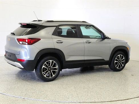 Used 2026 Chevrolet TrailBlazer LT image 7