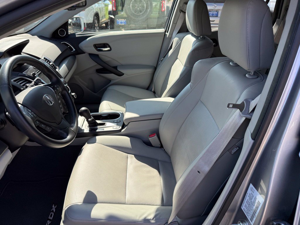 Used 2017 Acura RDX w/ Advance Package AWD/4WD image 11