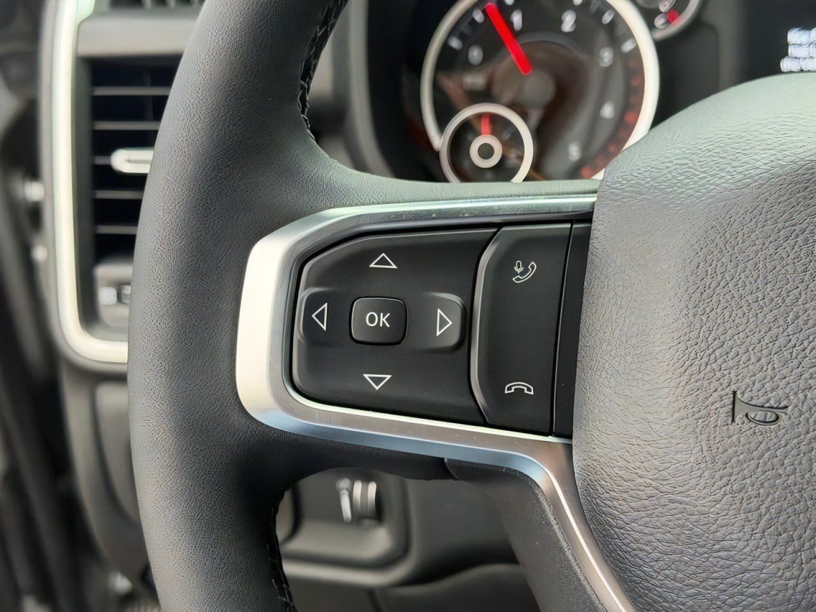 New 2027 RAM 3500 Big Horn AWD/4WD image 16
