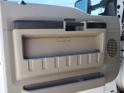 Used 2008 Ford F250 Lariat image 32