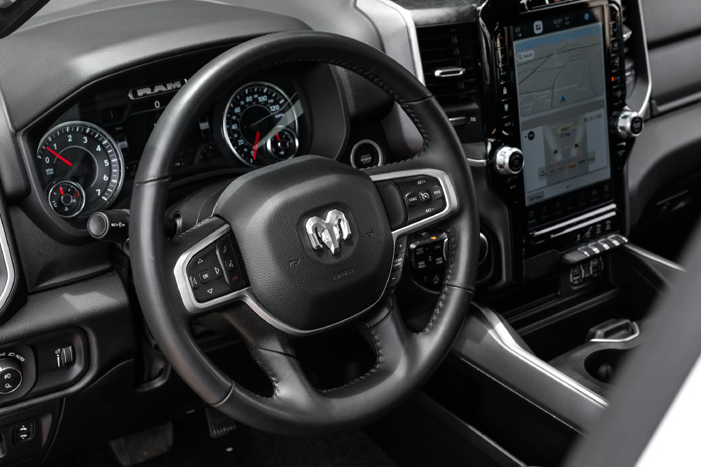 Used 2023 RAM 1500 Big Horn AWD/4WD image 4