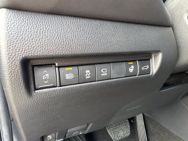 Used 2021 Toyota Venza Limited w/ Advanced Technology Package AWD/4WD image 10