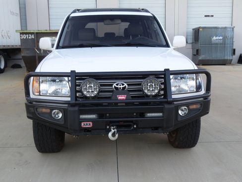 Used 2003 Toyota Land Cruiser image 8