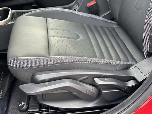 New 2026 MINI Cooper 4-Door Hardtop image 17