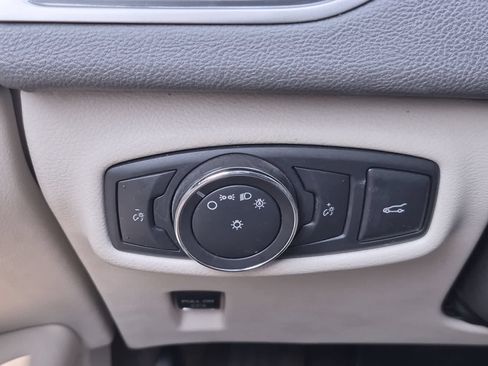 Used 2014 Lincoln MKZ AWD w/ Equipment Group 102A Reserve image 30