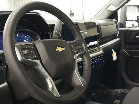 New 2026 Chevrolet Silverado 2500 LT w/ Convenience Package image 17