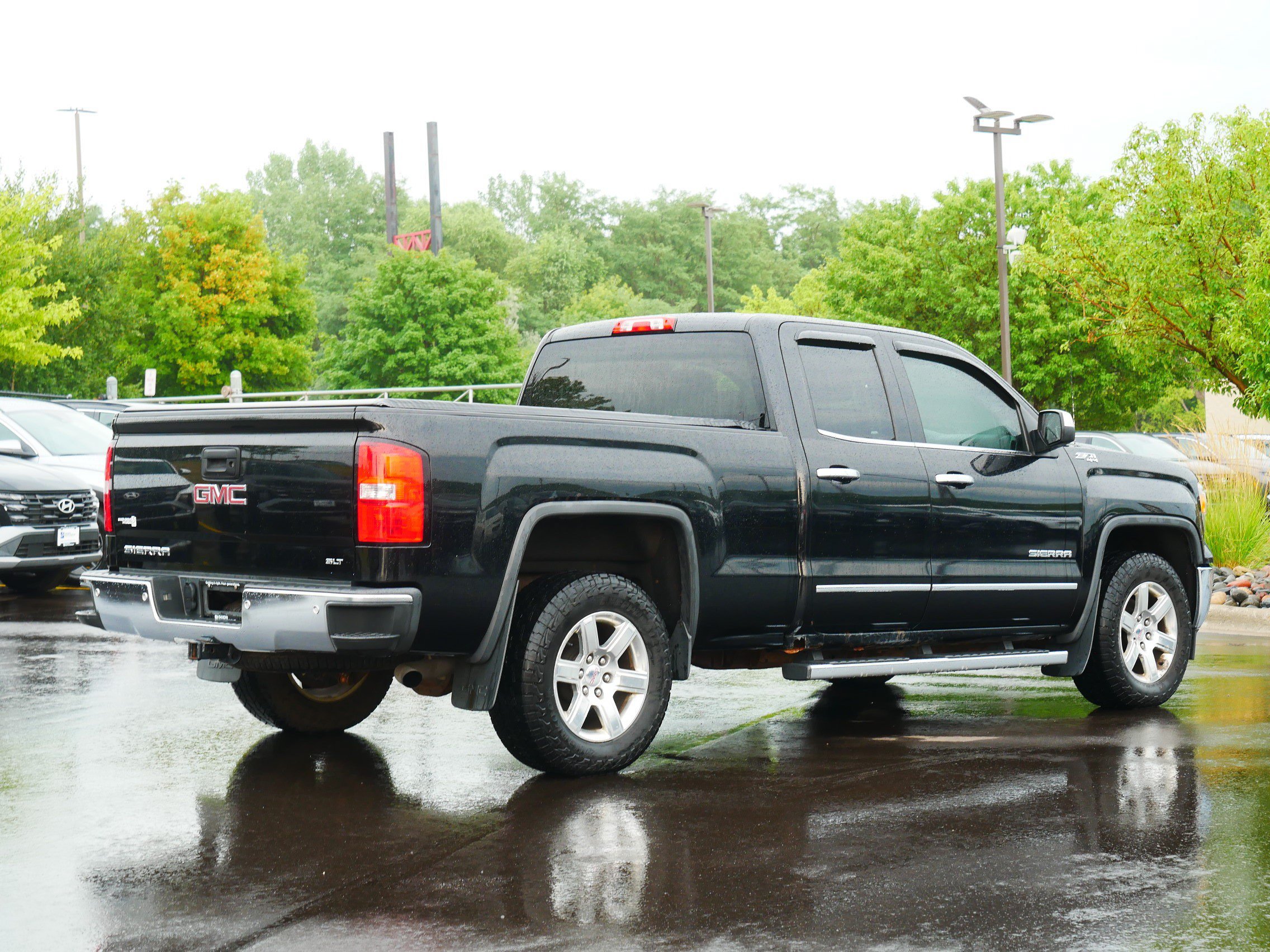 Used 2014 GMC Sierra 1500 SLT w/ SLT Preferred Package AWD/4WD image 6