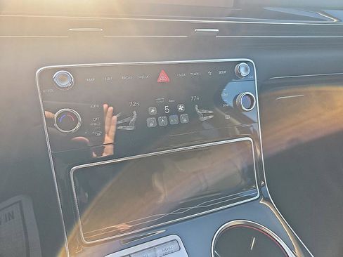 Used 2025 Genesis GV80 2.5T Standard image 26