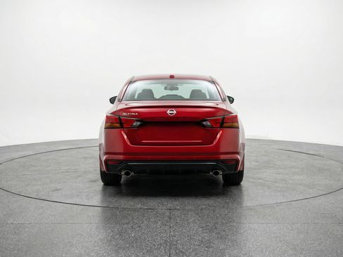 Used 2025 Nissan Altima 2.5 SR image 7