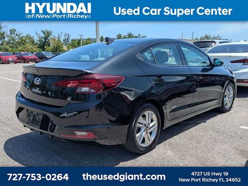 Used 2019 Hyundai Elantra SEL FWD image 2