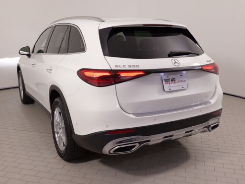 Used 2023 Mercedes-Benz GLC 300 4MATIC image 15