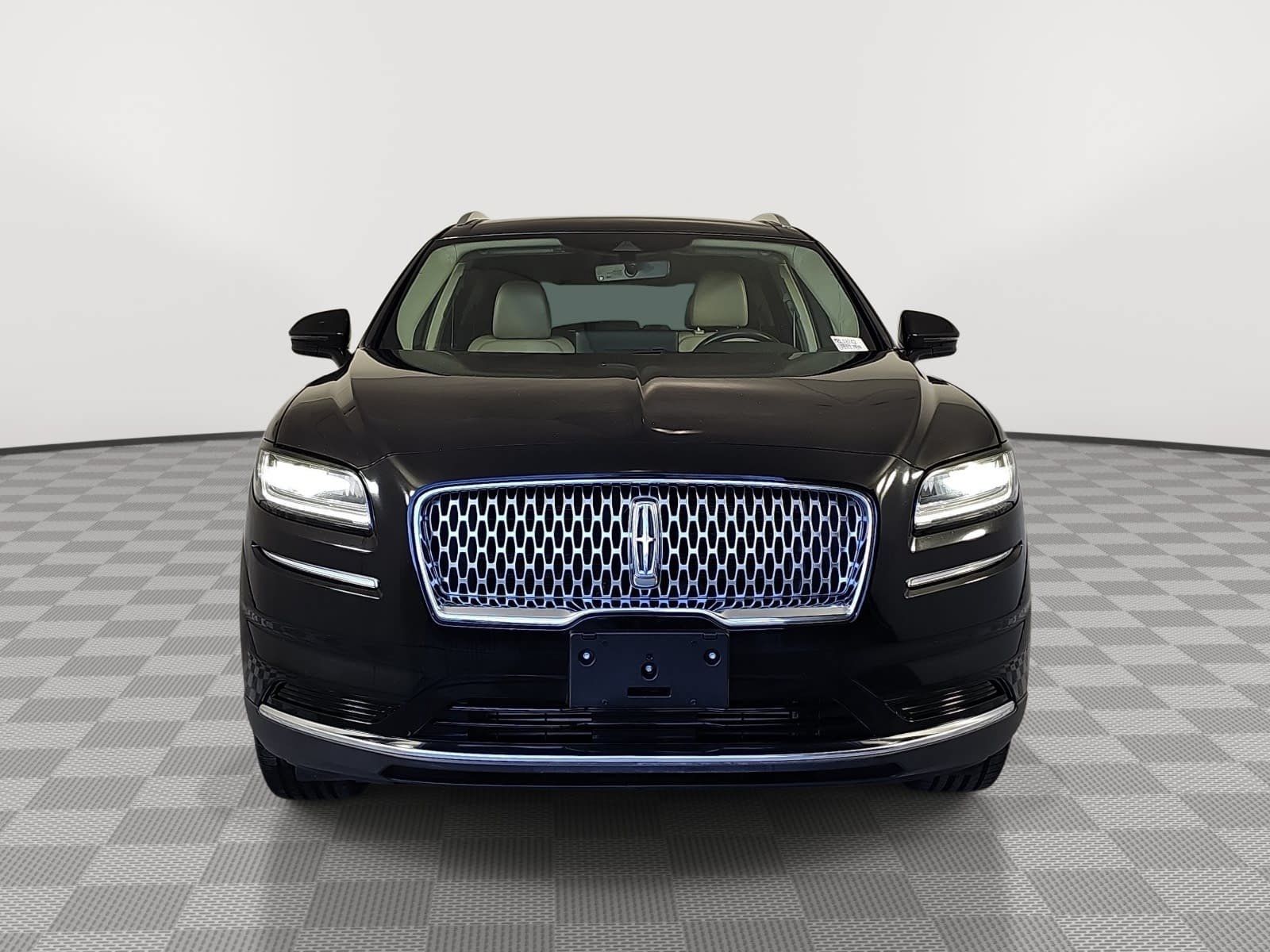 Used 2021 Lincoln Nautilus FWD w/ Equipment Group 101A image 3