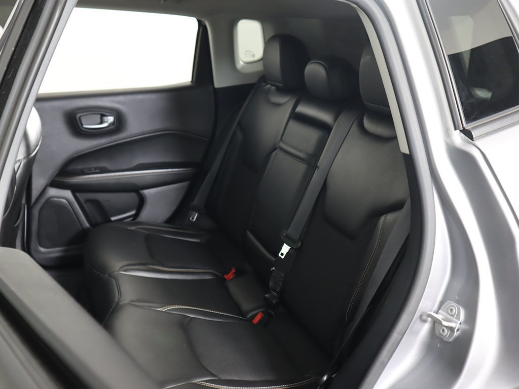 Used 2018 Jeep Compass Latitude AWD/4WD image 25