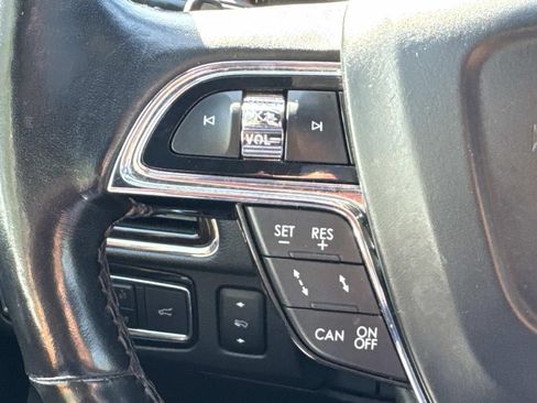 Used 2021 Lincoln Navigator Reserve w/ Luxury Package AWD/4WD image 24