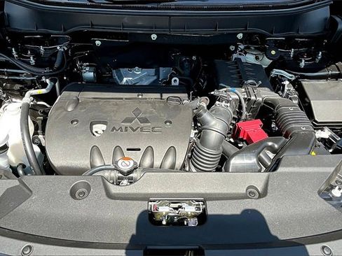 New 2025 Mitsubishi Outlander Sport SE image 27