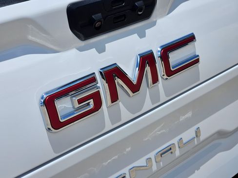 Used 2023 GMC Sierra 1500 Denali w/ Denali Reserve Package RWD image 27