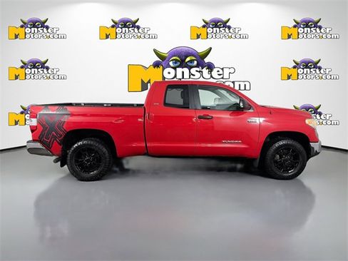 Used 2015 Toyota Tundra SR5 image 4