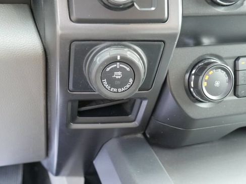 Used 2020 Ford F150 XLT w/ Equipment Group 302A Luxury AWD/4WD image 22
