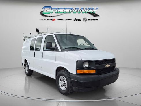 Used 2017 Chevrolet Express 2500 RWD image 1