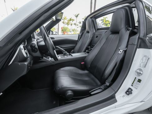 Used 2018 MAZDA MX-5 Miata RF Grand Touring image 7