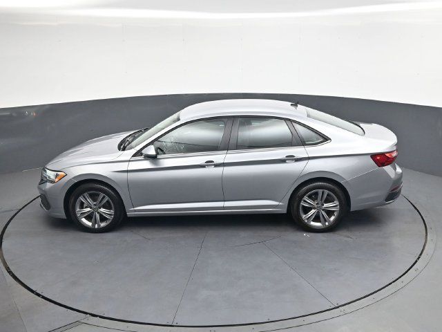 Used 2024 Volkswagen Jetta SE FWD image 28