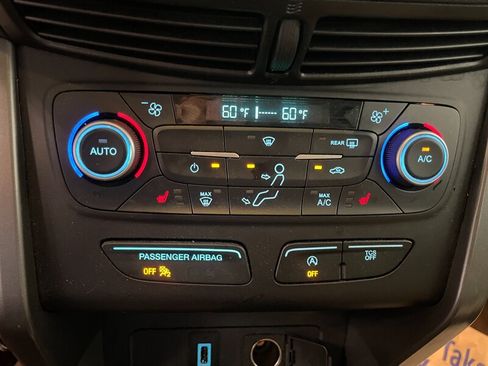 Used 2018 Ford Escape SEL FWD image 17