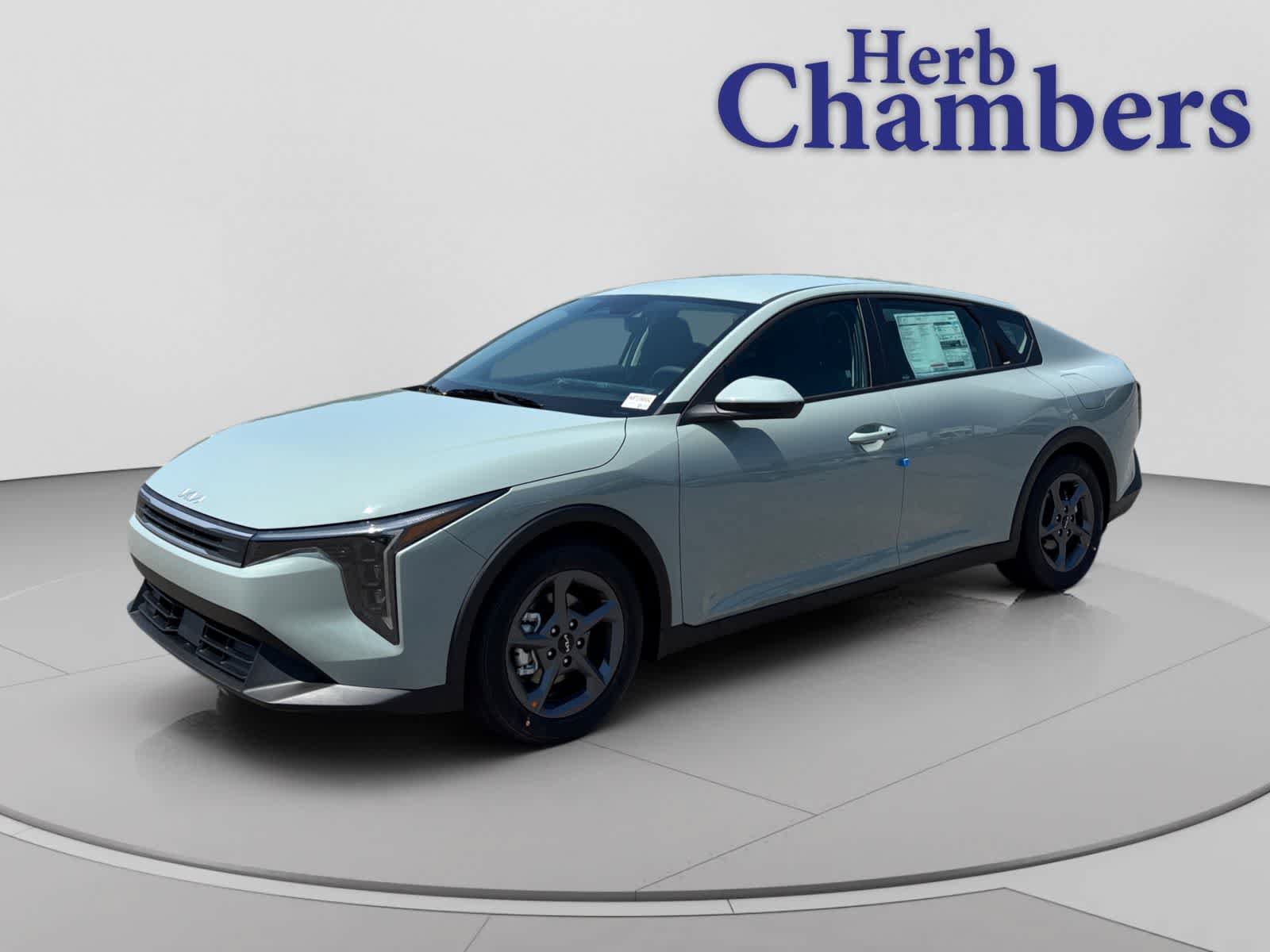 New 2026 Kia K4 FWD image 4