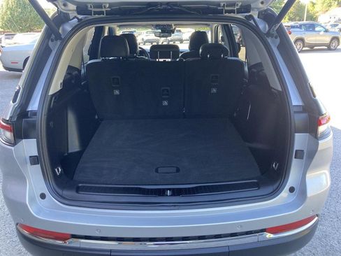 Used 2023 Jeep Grand Cherokee 4WD 4xe image 36