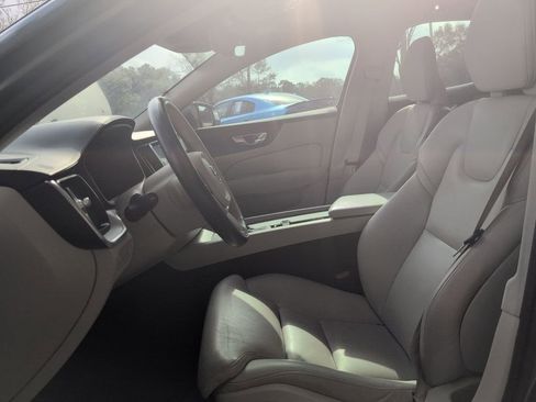 Used 2020 Volvo S60 T5 Inscription w/ Protection Package Premier image 13