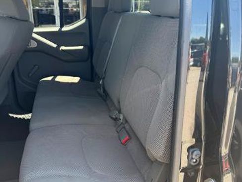 Used 2019 Nissan Frontier S AWD/4WD image 5