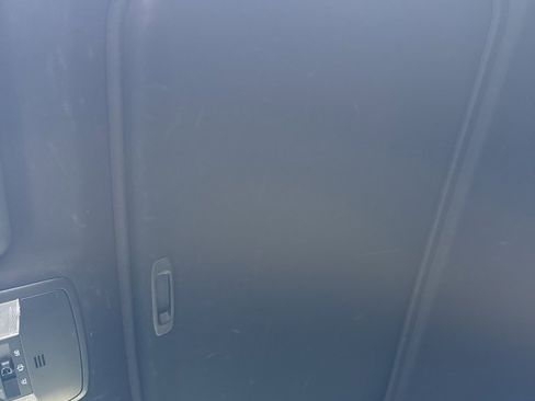 Used 2018 Toyota RAV4 SE image 29