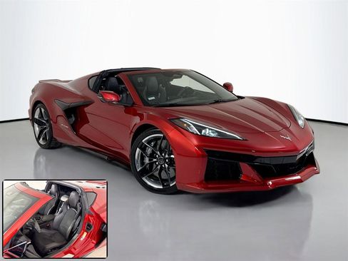 Used 2025 Chevrolet Corvette Z06 w/ Chrome Exterior Badge Package image 2