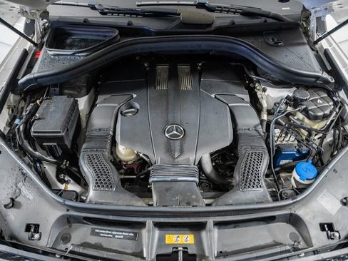 Used 2017 Mercedes-Benz GLS 450 4MATIC image 22