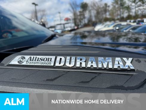 Used 2025 Chevrolet Silverado 2500 ZR2 w/ Technology Package image 4