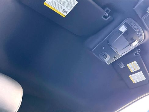 Used 2019 Ford F150 Platinum image 13