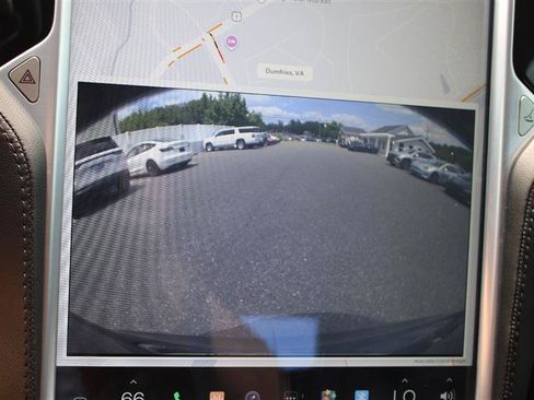 Used 2015 Tesla Model S 70D AWD/4WD image 17
