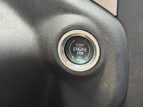 Used 2019 GMC Sierra 1500 SLT w/ SLT Premium Plus Package image 34