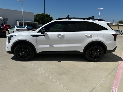 Used 2024 Kia Sorento SX Prestige w/ Olive Brown Leather Package AWD/4WD image 4