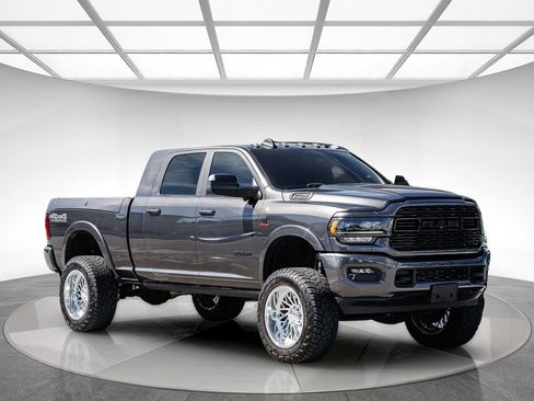 Used 2022 RAM 2500 Limited image 5