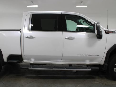 Used 2024 GMC Sierra 2500 Denali w/ Denali Reserve Package AWD/4WD image 11