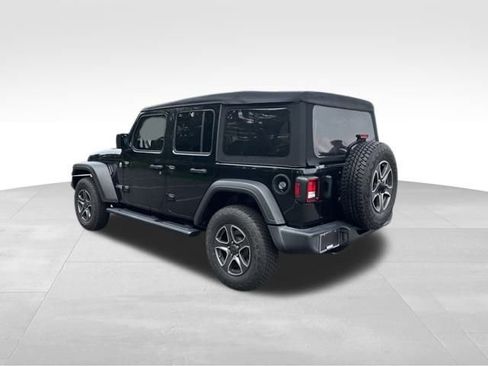 Used 2021 Jeep Wrangler Unlimited Sport image 4