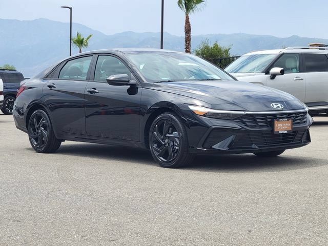 New 2026 Hyundai Elantra SEL Sport FWD image 32