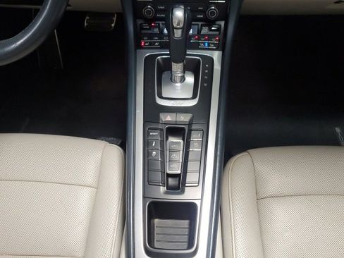 Used 2018 Porsche 911 Carrera image 20