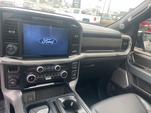 Used 2024 Ford F150 Lariat w/ Equipment Group 502A High image 6