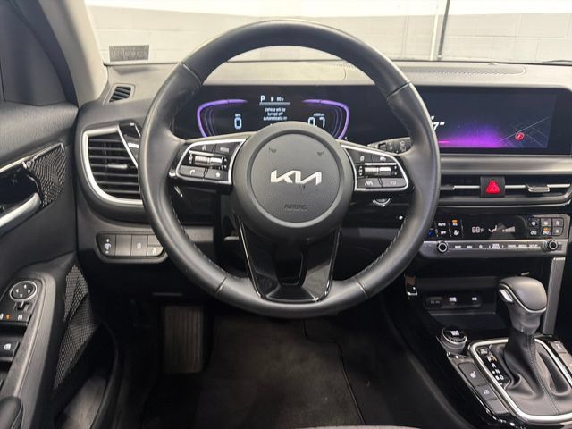 Certified 2025 Kia Seltos S AWD/4WD image 15