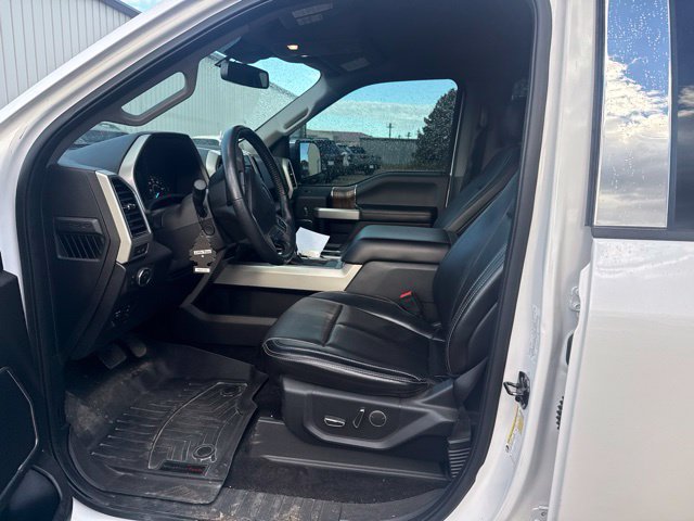 Used 2018 Ford F150 Lariat w/ Equipment Group 502A Luxury AWD/4WD image 3