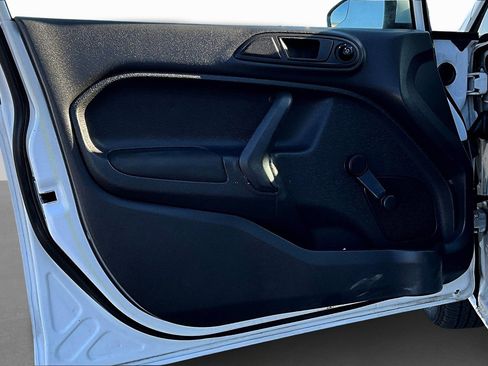 Used 2014 Ford Fiesta S image 16
