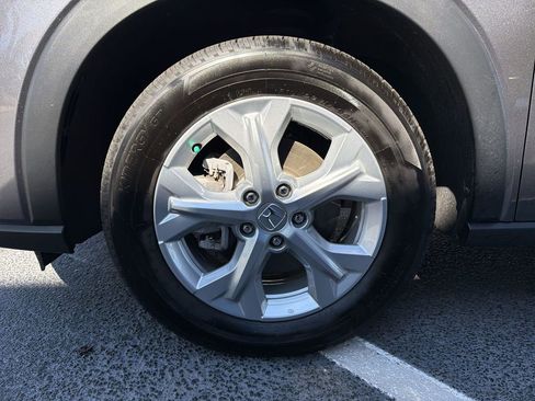 Certified 2025 Honda HR-V LX image 30