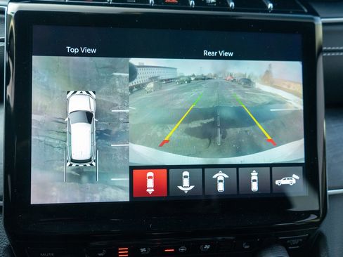 Used 2023 Jeep Grand Cherokee L Limited w/ Luxury Tech Group II image 20